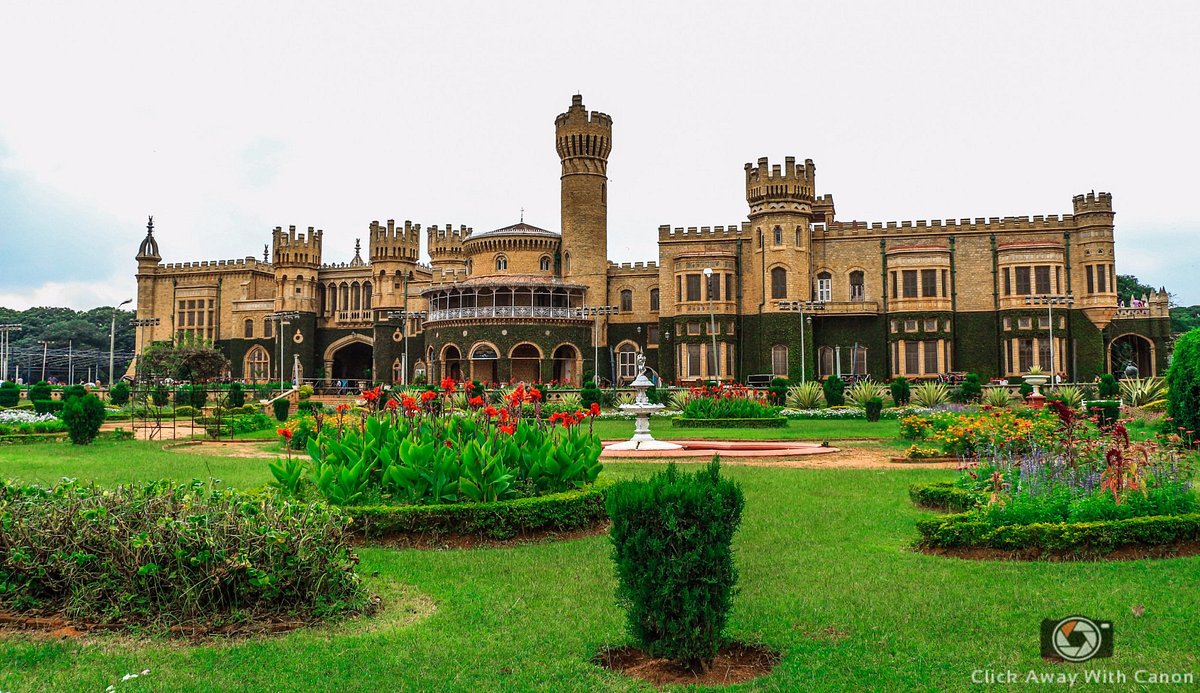 palace-from-the-outside-1.jpg